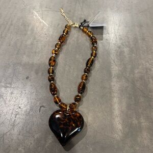 Glass bead GORGEOUS & UNIQUE Amber Heart Necklace w/ extender🤎🖤🤎fancy& fun